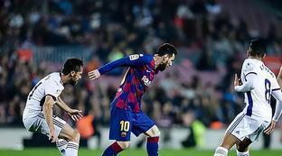 他曾与许多 他曾与许多